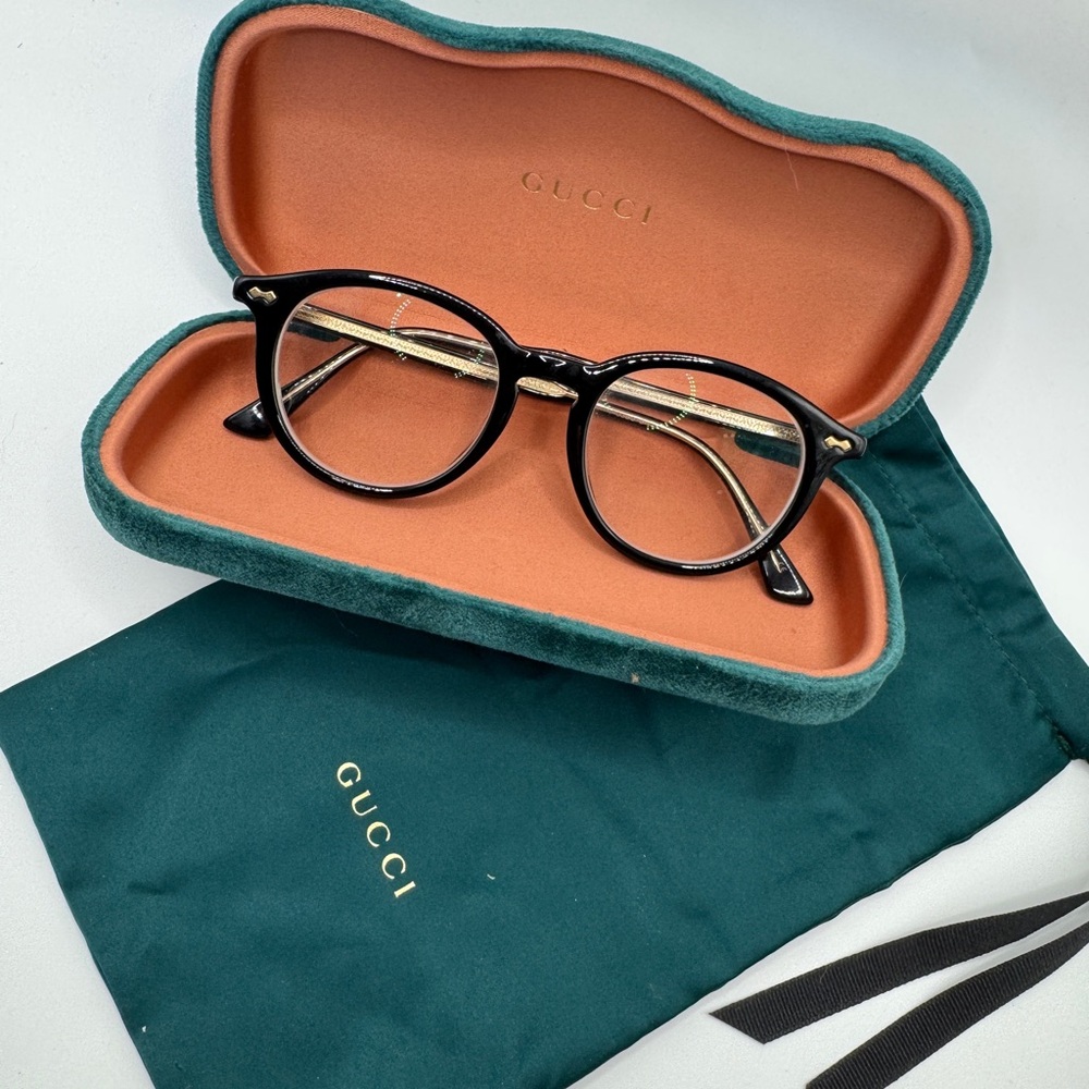 Gucci Black Round Glasses